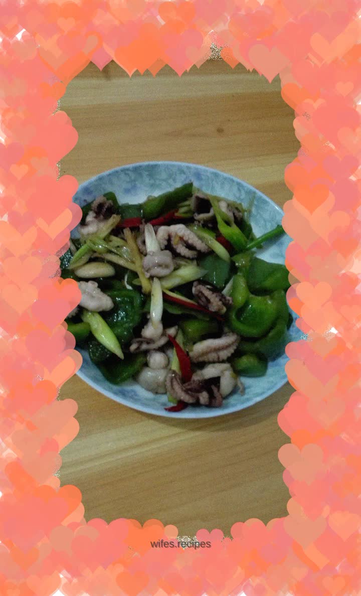 Fried squid with green pepper