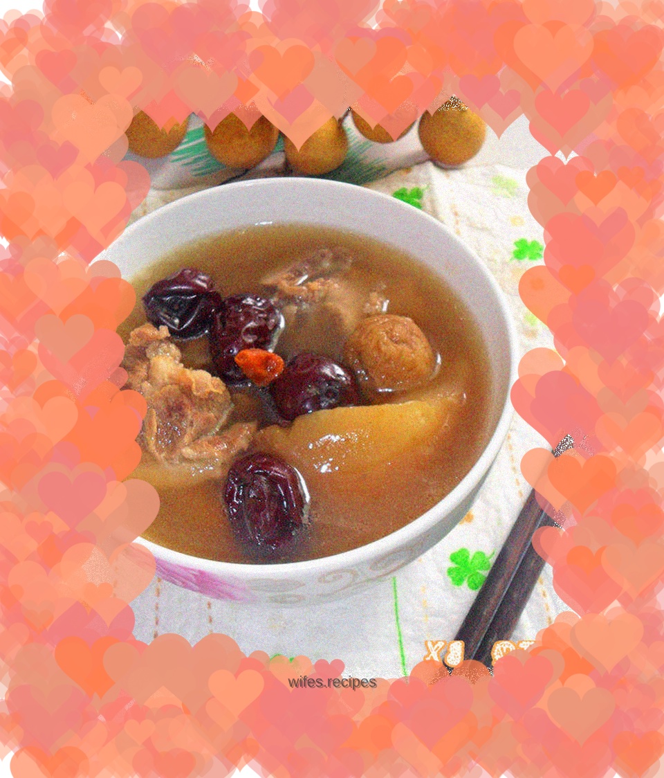 Fig, Red Date, Apple and Pork Bone Soup