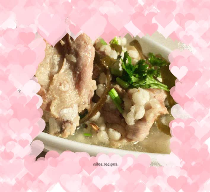 Autumn nourishes yin and nourishes the lungs~~Yam, barley, kelp and pork ribs soup