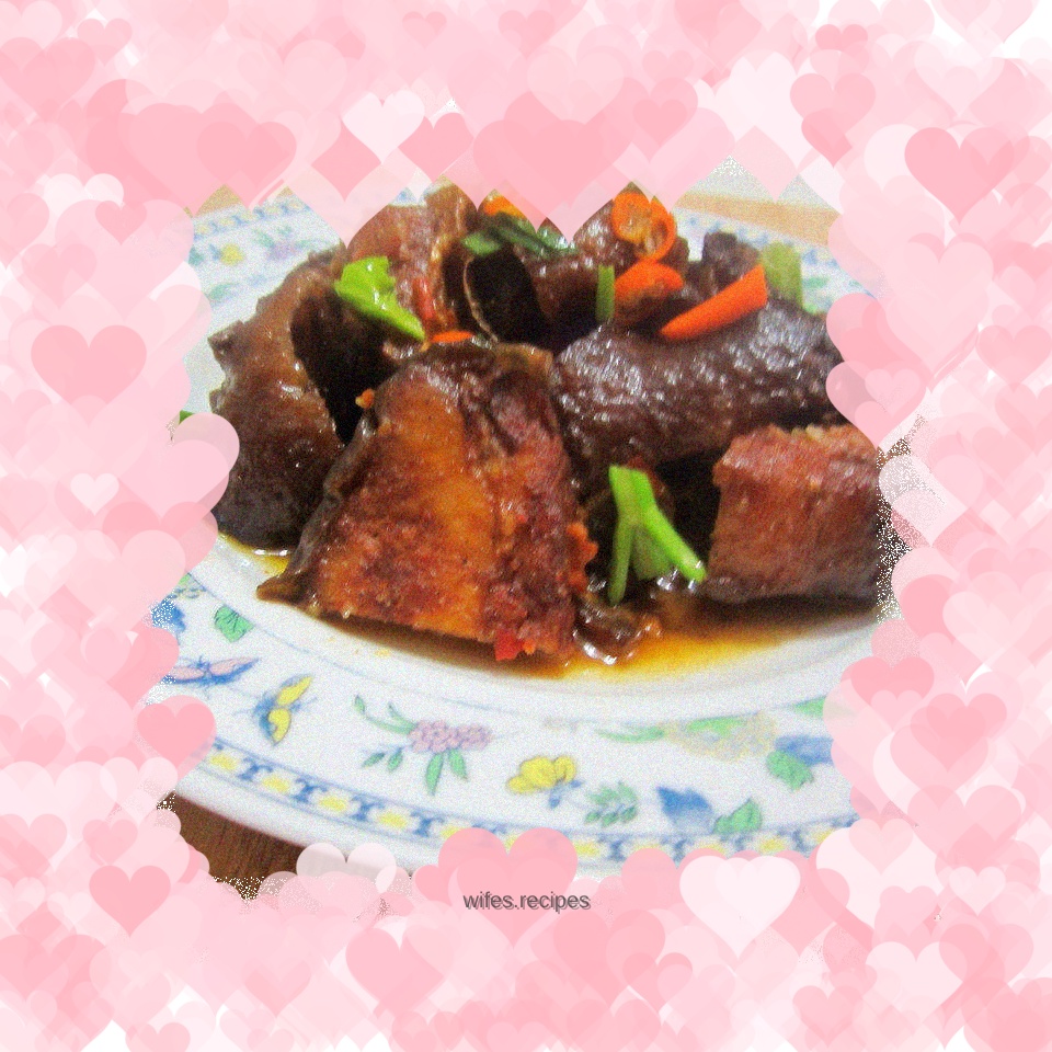 Steamed Cured Fish with Pork Skin