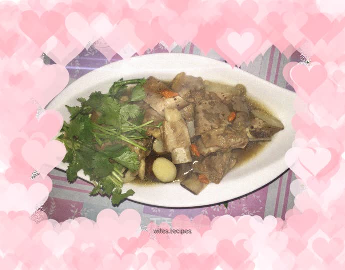 Lamb chops stewed with sesame yam