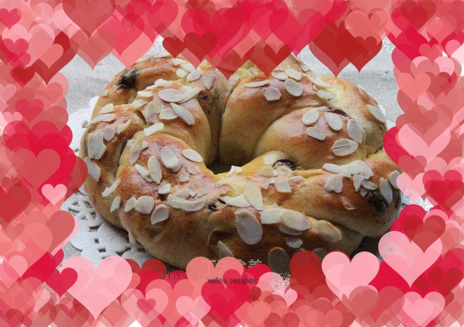 Raisin Garland Bread