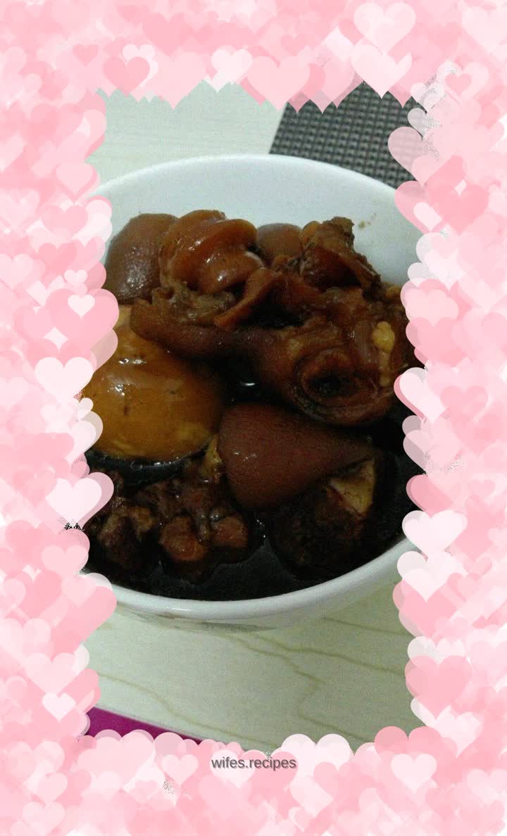 Homemade ginger vinegar pork knuckles