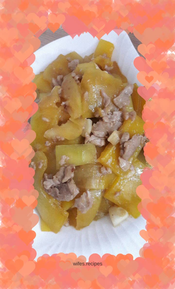 Stir-fried pork with papaya