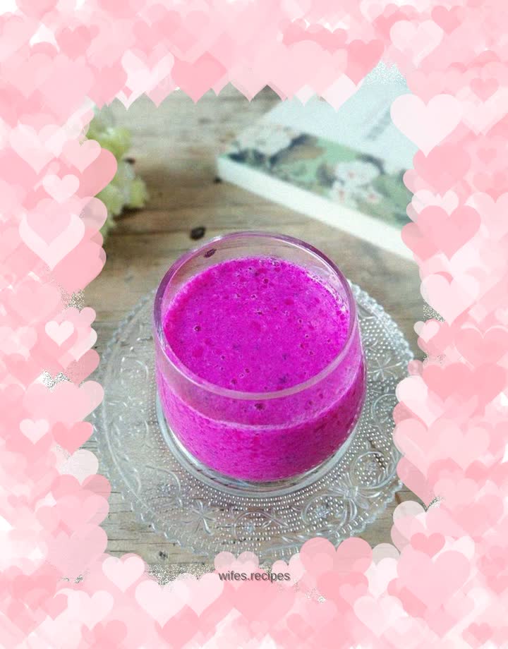 Dragon fruit milkshake