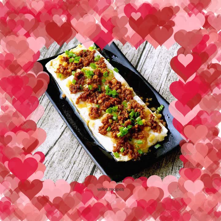 Steamed tofu with mustard mustard and minced meat