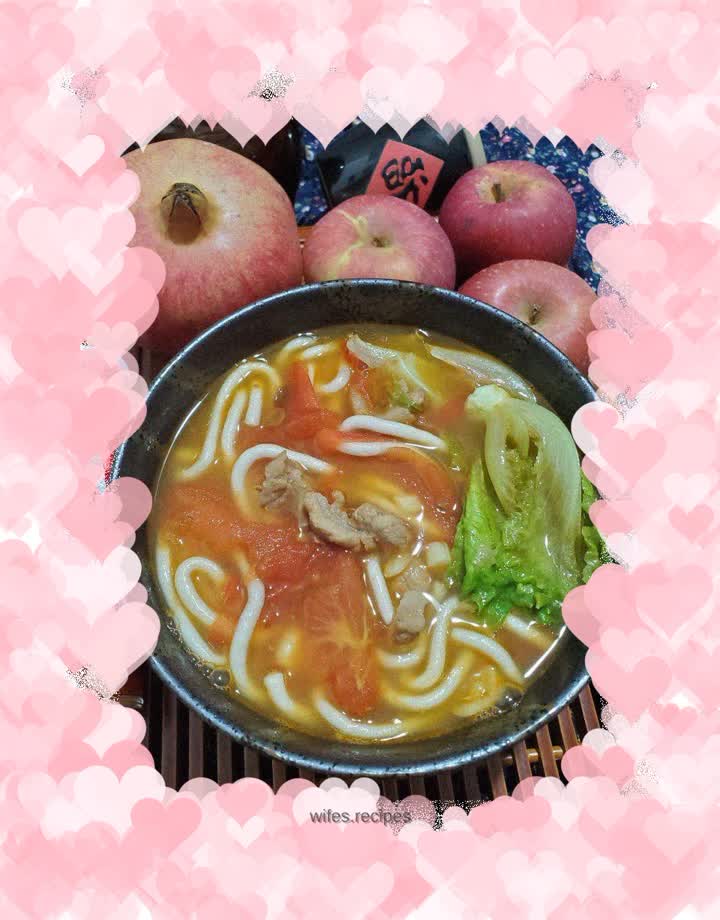 Tomato meat slices and potato powder