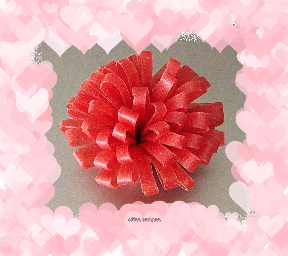 Edible hawthorn flowers