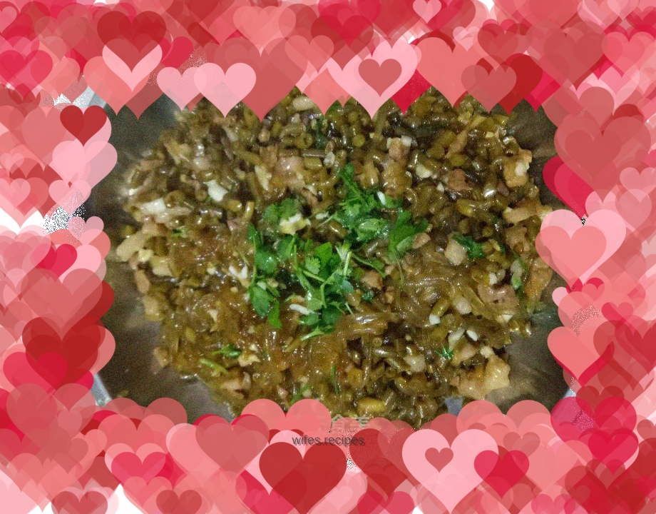 Stir-fried pork with pickled beans and vermicelli