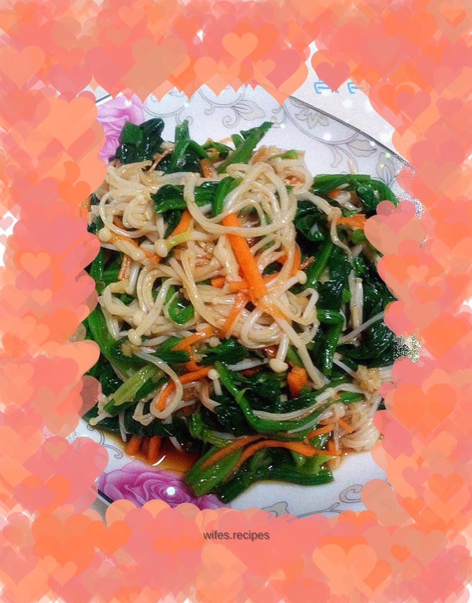 Spinach mixed with enoki mushrooms