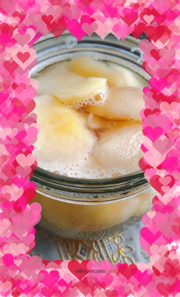 Homemade canned peaches