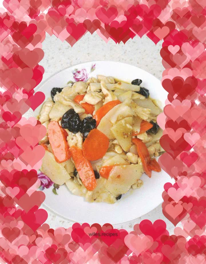 Stir-fried chicken slices with winter bamboo shoots