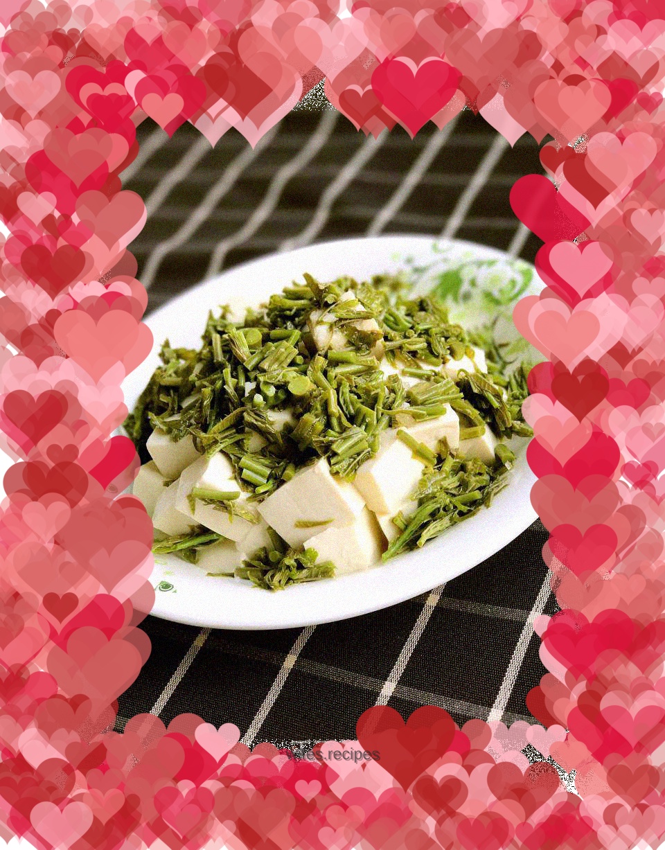 Chinese toon mixed with tofu