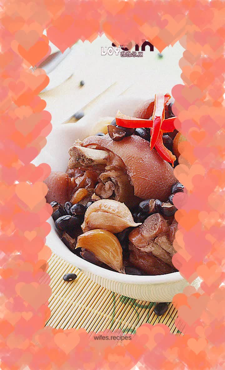 Stewed Pork Knuckles with Black Beans [Good nourishment in autumn]