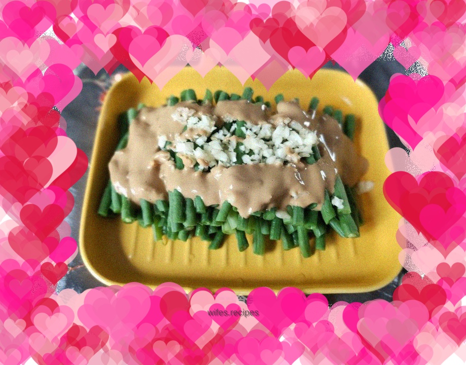 Cowpeas mixed with sesame sauce