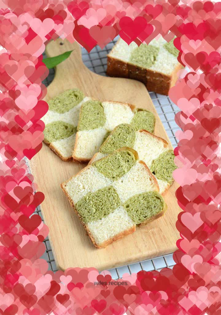 Spinach checkerboard toast