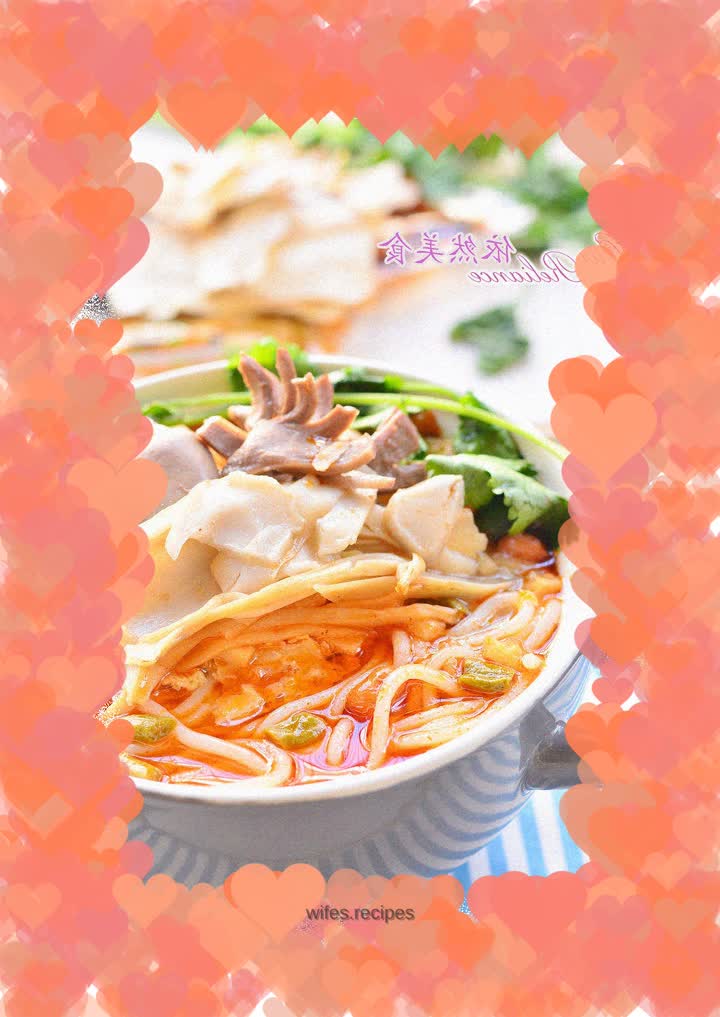 Sour and spicy, so delicious-Matsutake snail noodles