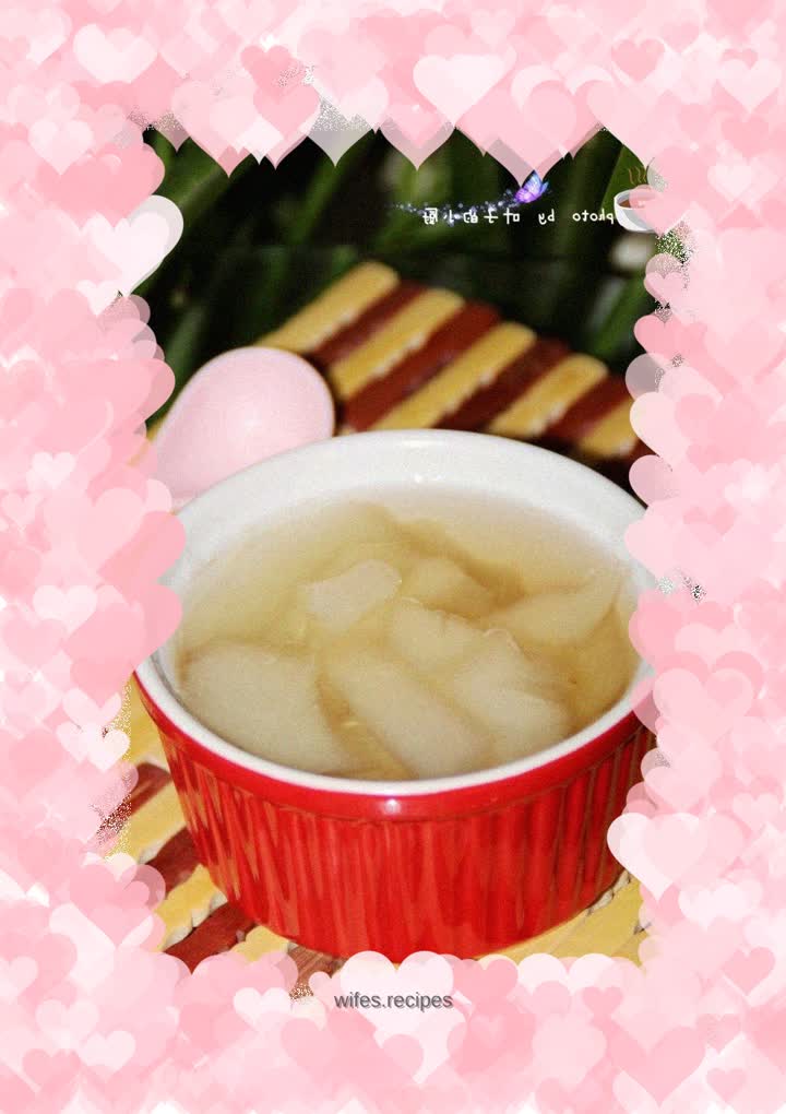 Rock sugar and snow pear soup