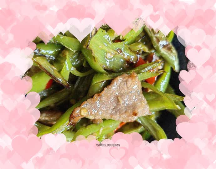 Stir-fried beef with green pepper