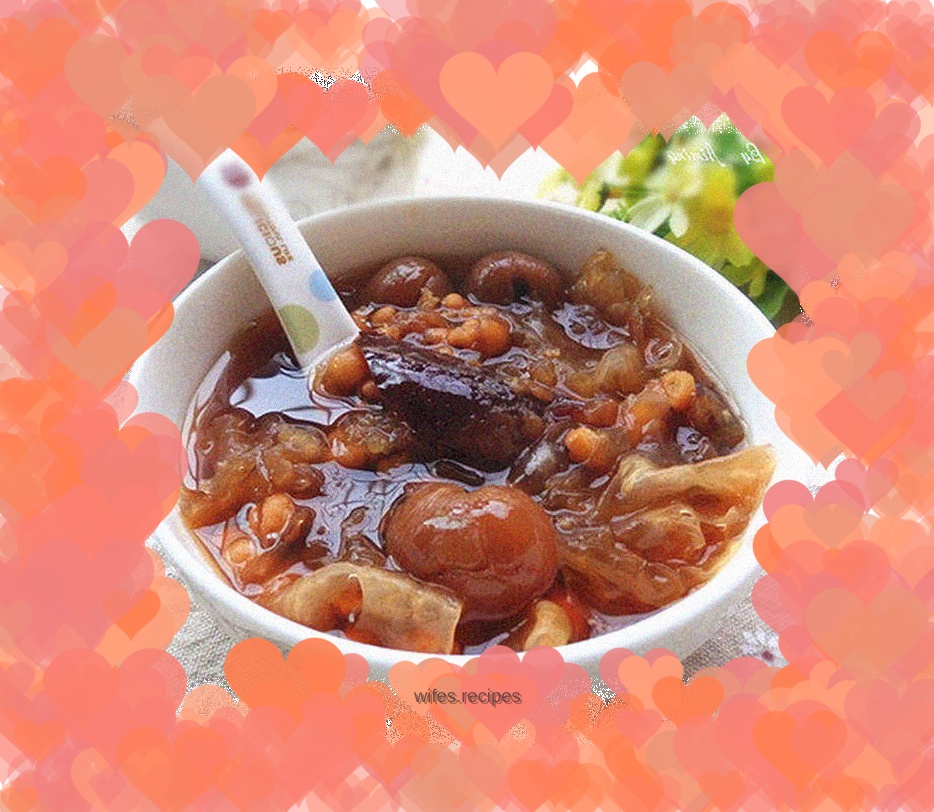 Red dates and white fungus soup