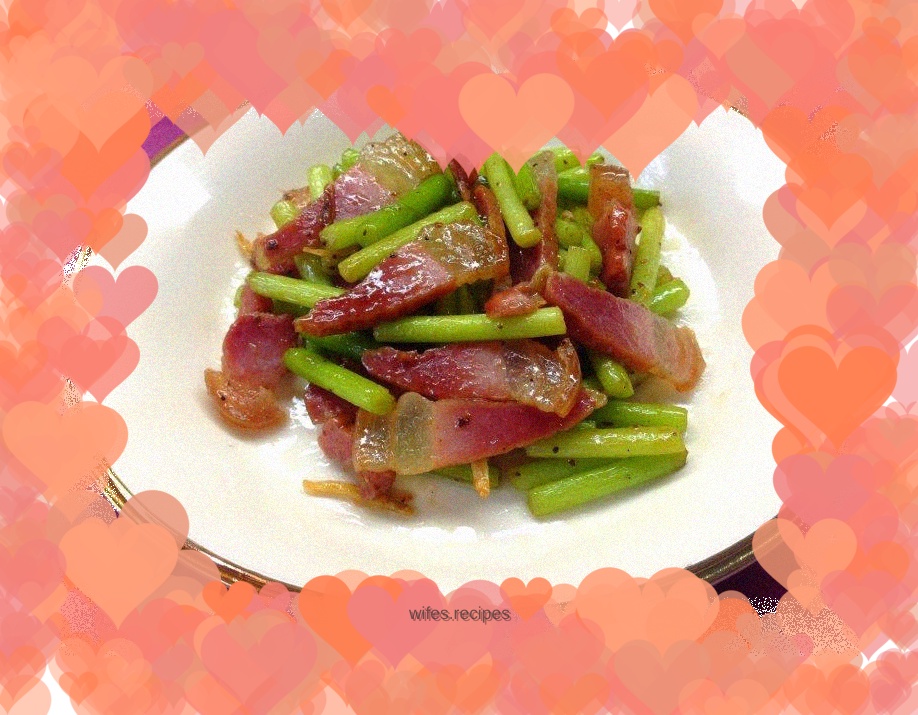 Stir-fried bacon with garlic