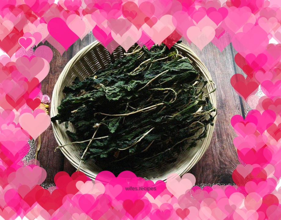 Sun-dried white radish leaves