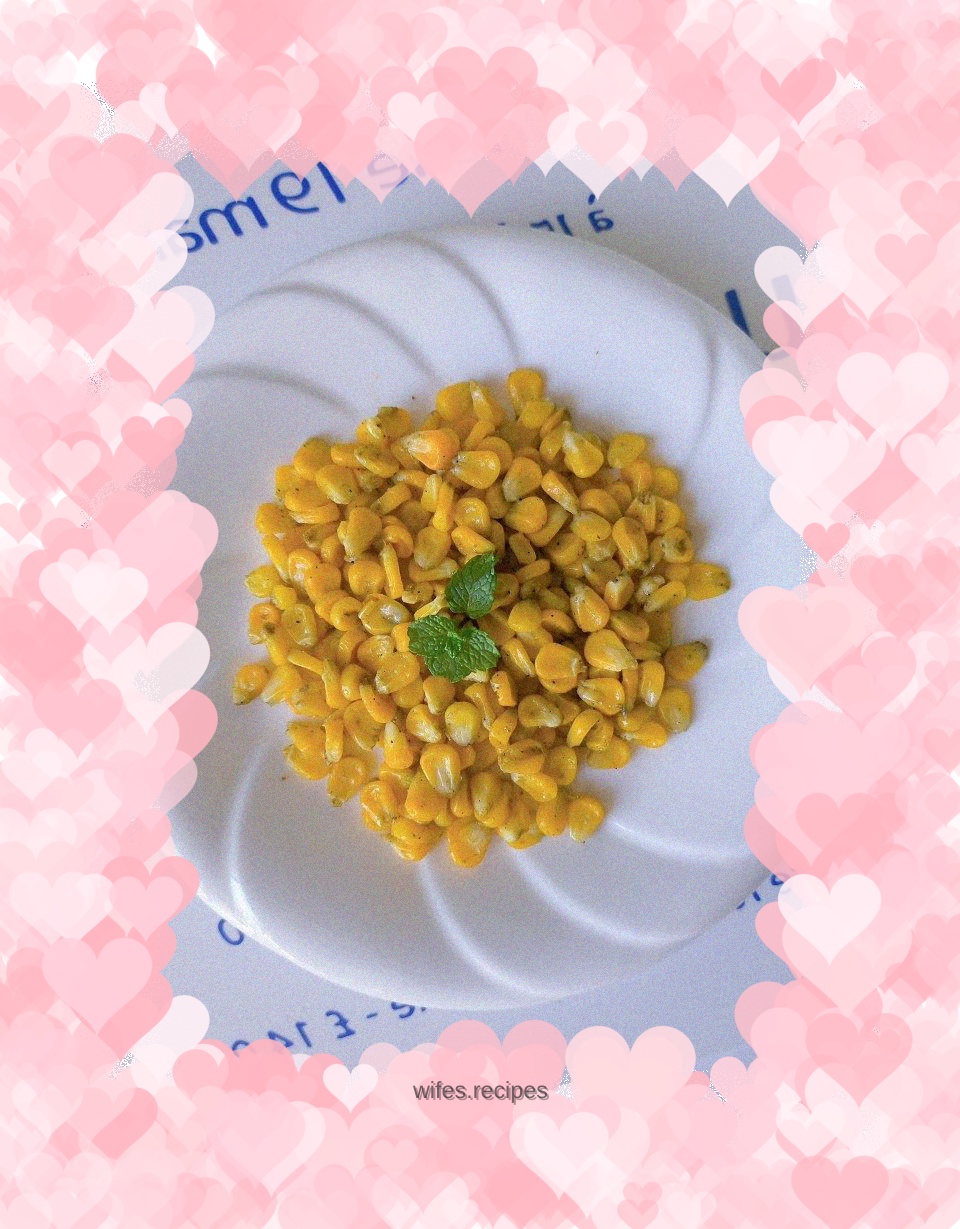 Green pepper and salt corn kernels