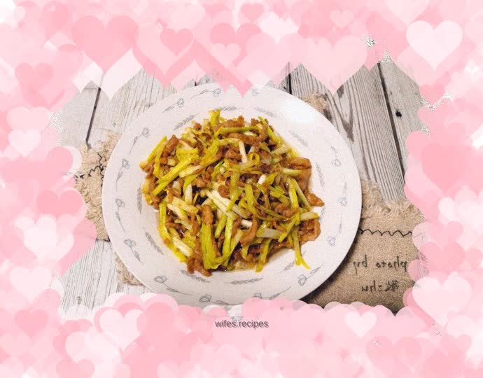 Shredded pork with chives