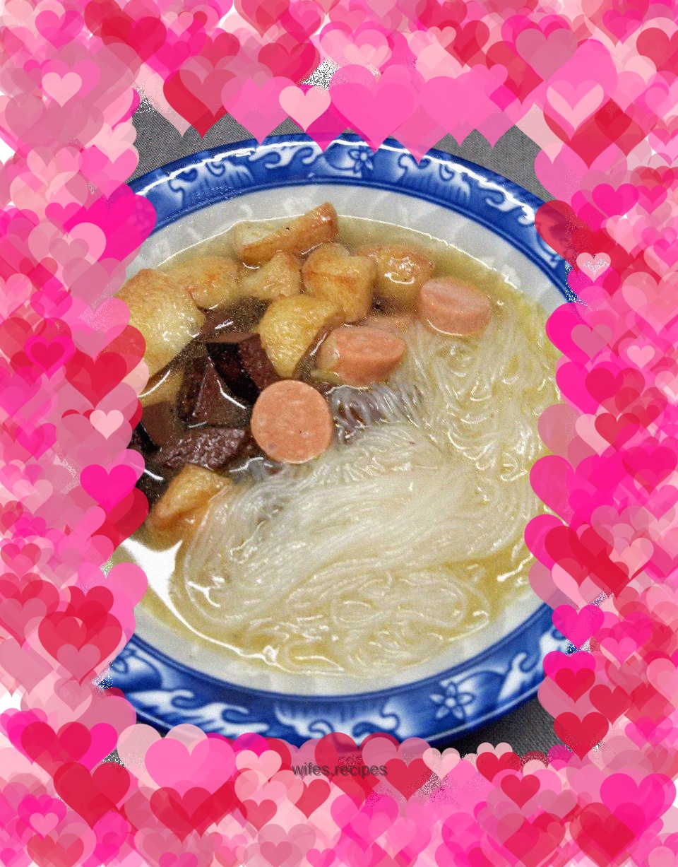 Pork blood vermicelli tofu soup