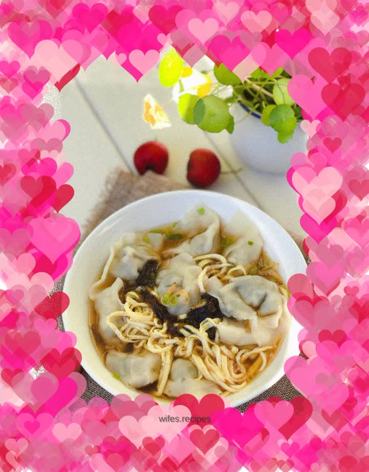 Shepherd's purse and shrimp wontons