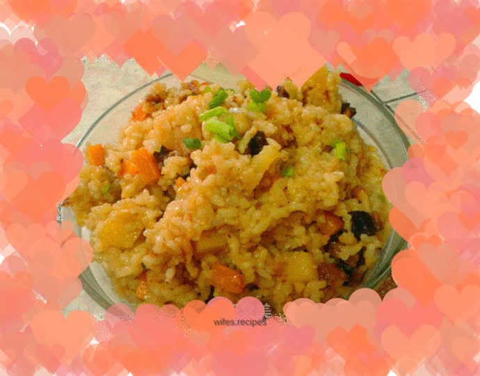 Summer lazy meal - braised rice with bacon and potatoes