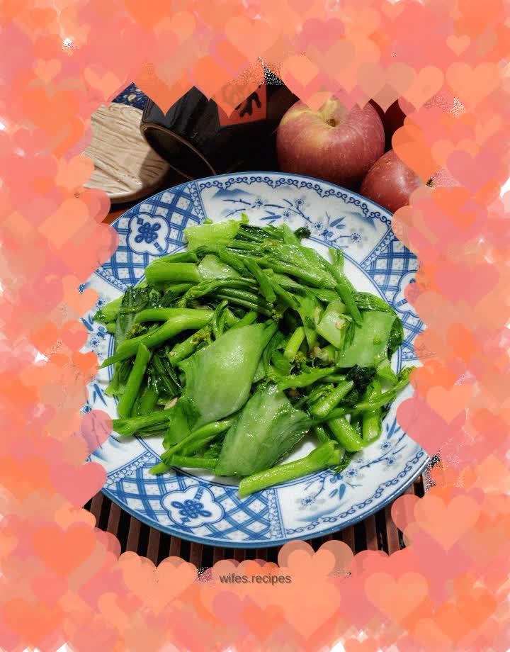Stir-fried mustard greens
