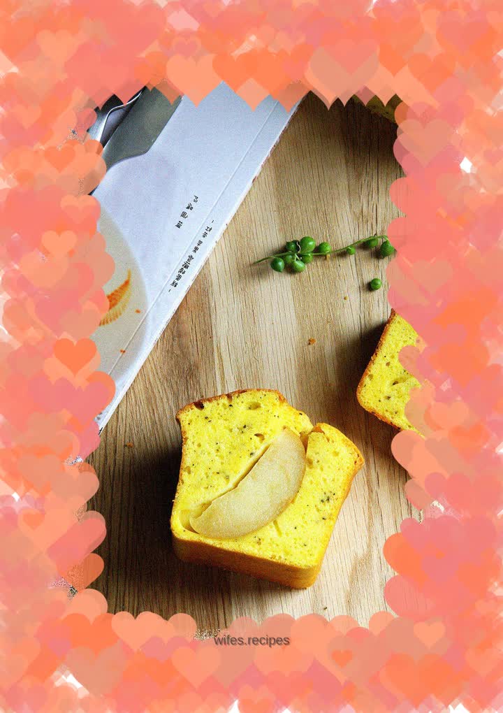 Black Tea Apple Cheese Pound Cake