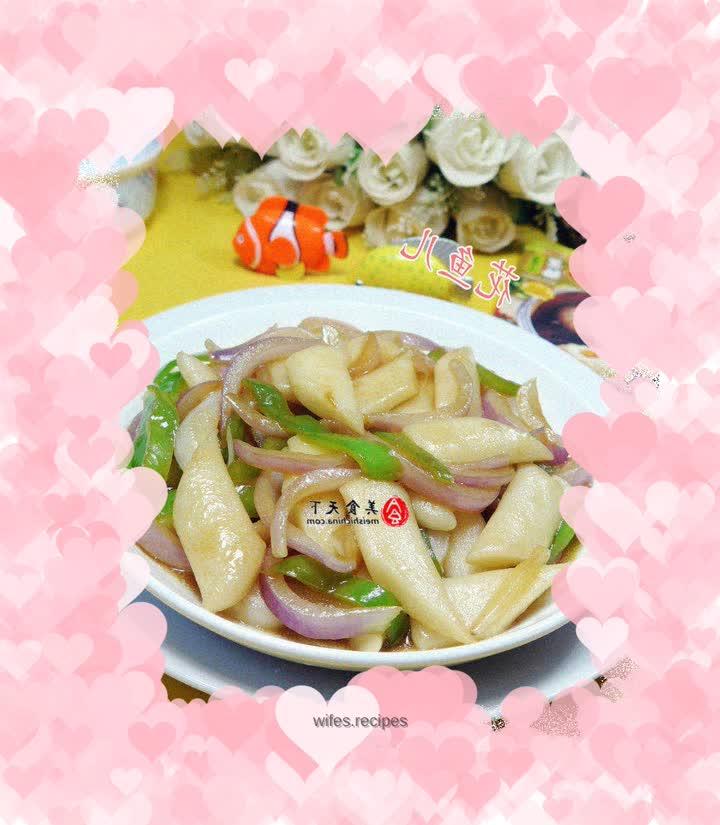 Fried rice cake with pepper and onion