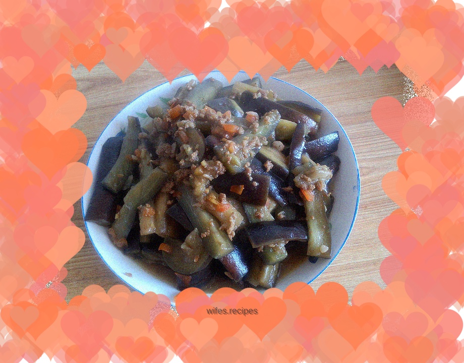 Minced meat cut into strips