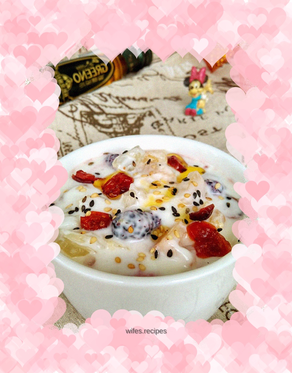 Flaxseed oil yogurt fruit