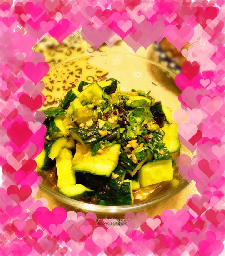 Cucumber with oil and vinegar