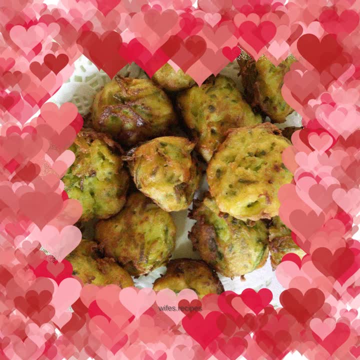 Deep-fried vegetarian meatballs with radish and tofu