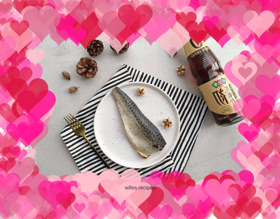 Lightly grilled mackerel
