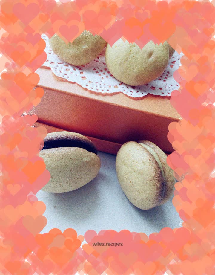 Egg yolk biscuits
