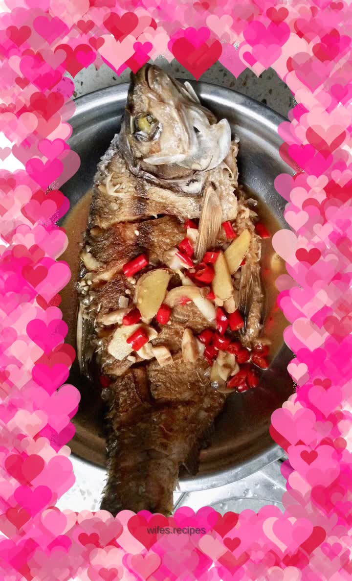 Braised crucian carp