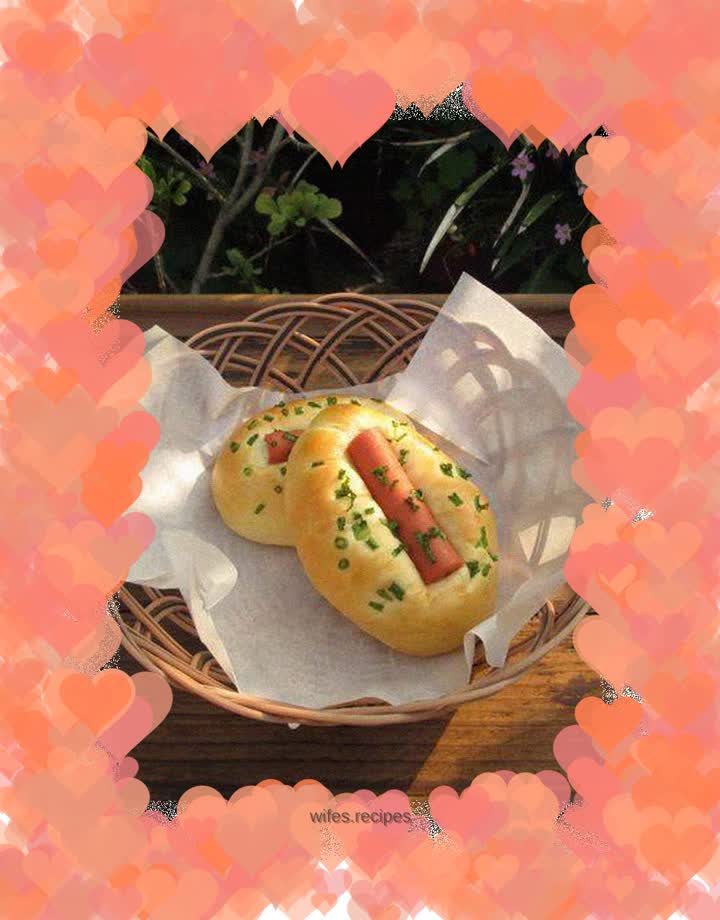 One of my favorite breads when I was a kid - chive and ham bread