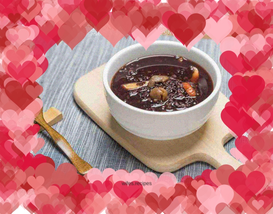 Longan, red dates and black rice porridge