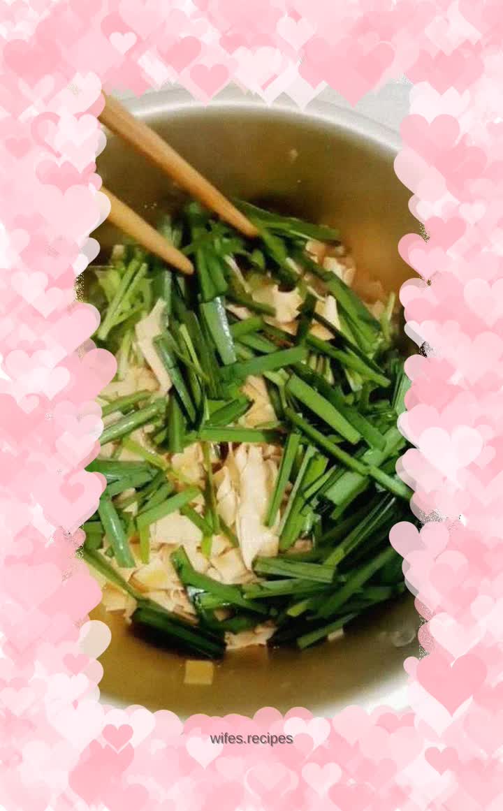 Fried Chives with Thousand Tofu