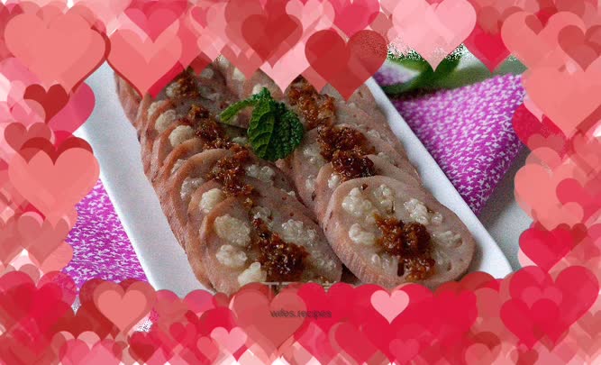 Osmanthus glutinous rice and lotus root