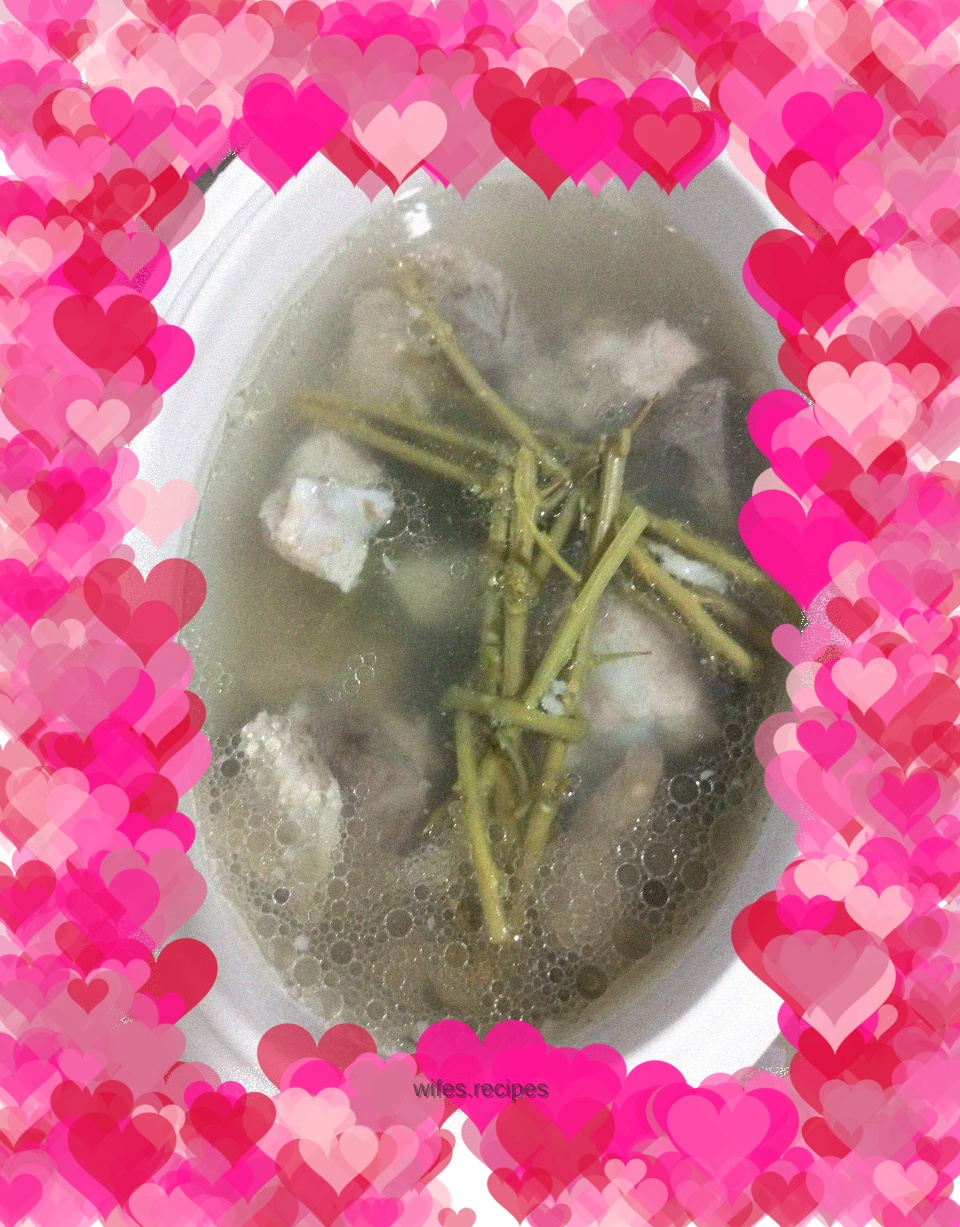 Stewed big bones with wolfberry stems