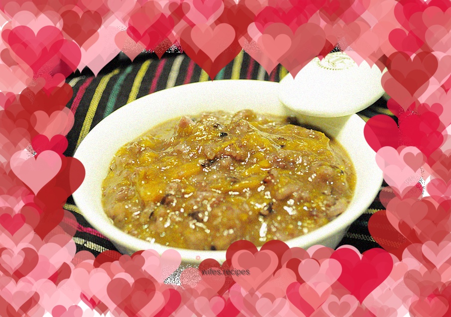 Purple sweet potato, pumpkin and black rice porridge