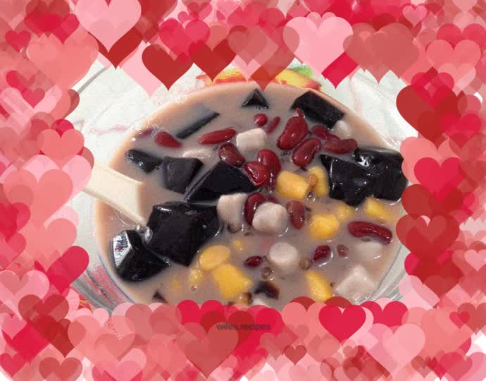 Grass jelly and taro balls