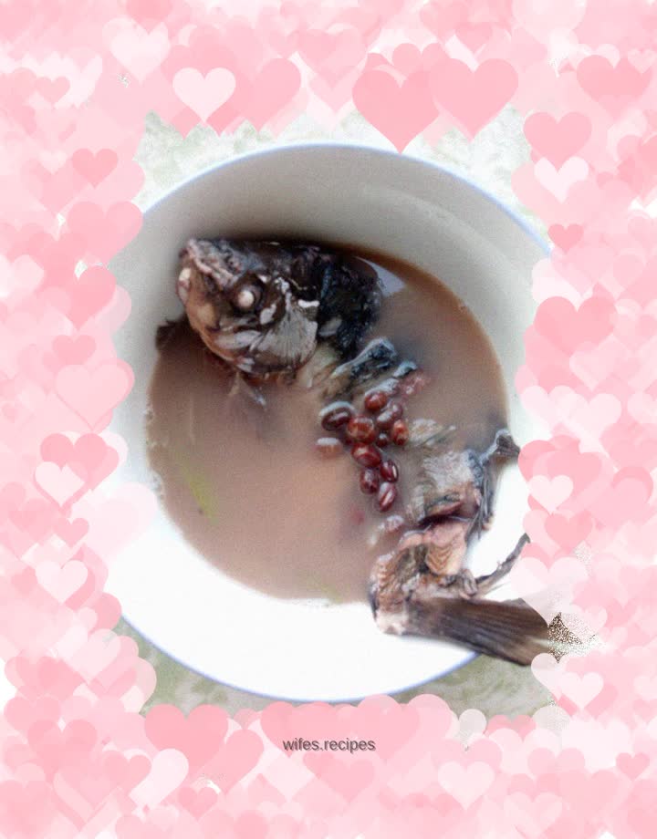 Red bean and crucian carp soup