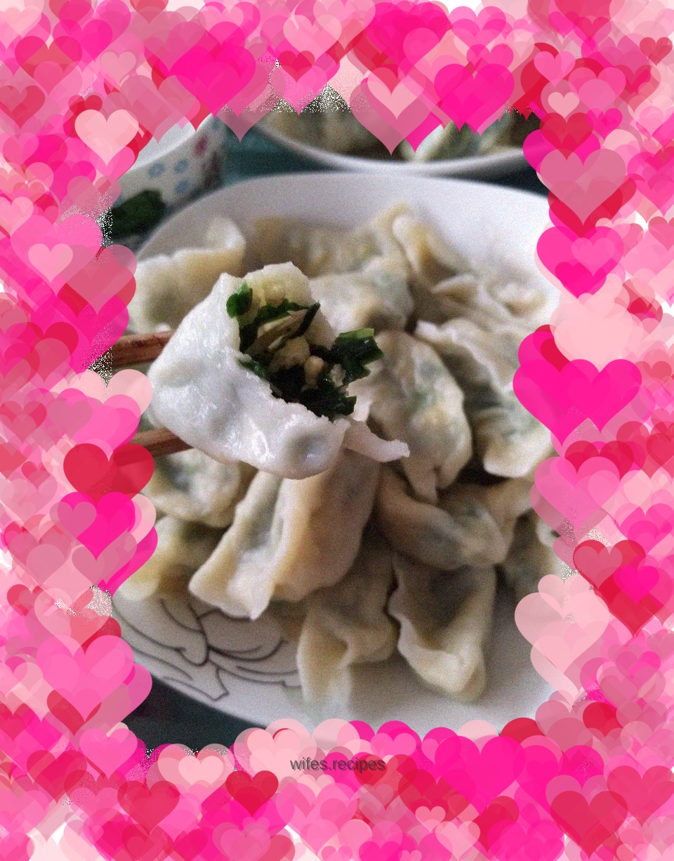 Leek, egg and shrimp dumplings